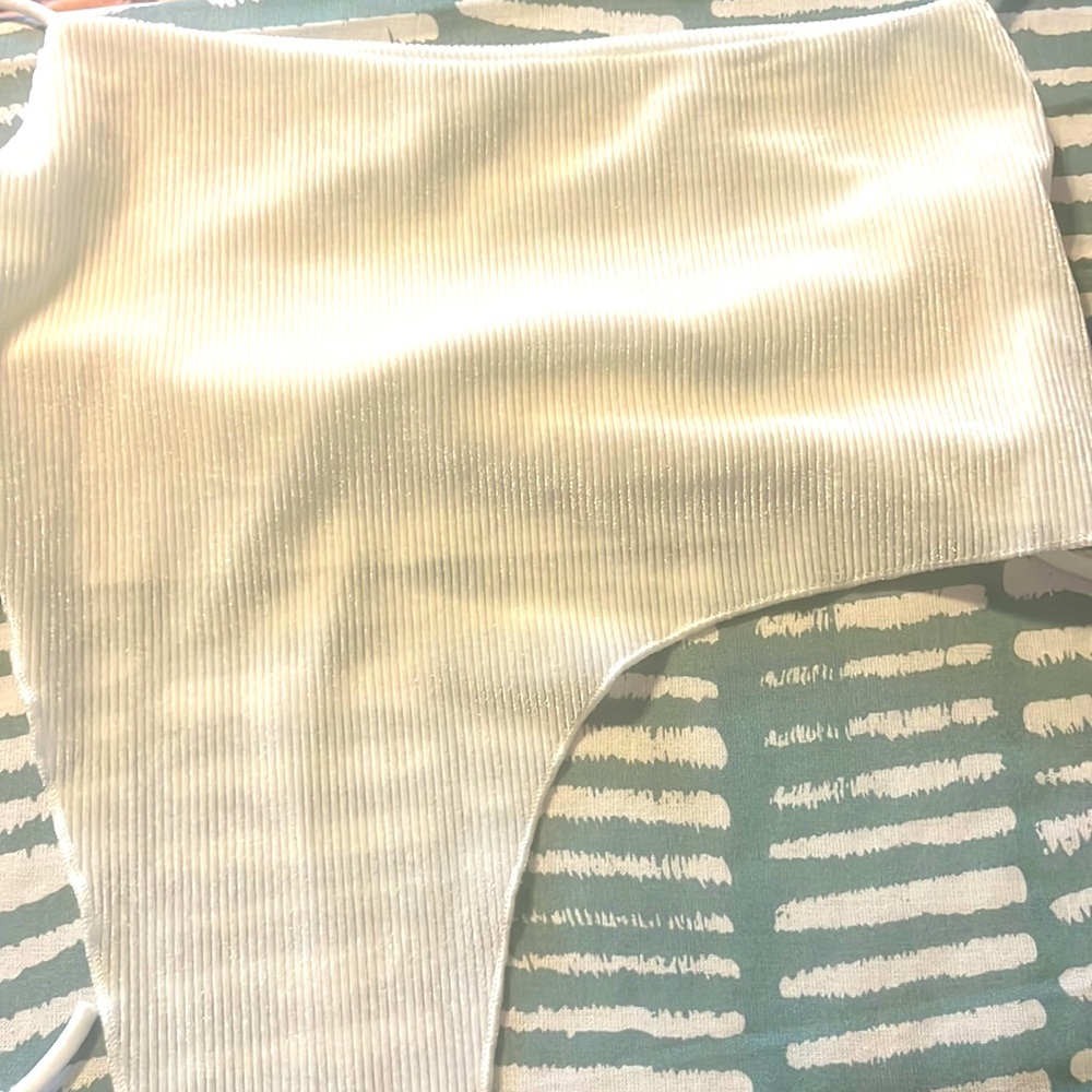 Women’s crop top